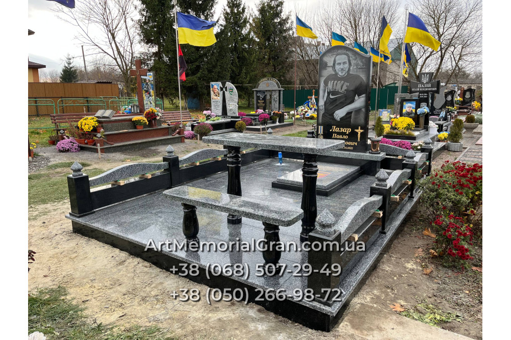 Пам'ятник військовому 00887